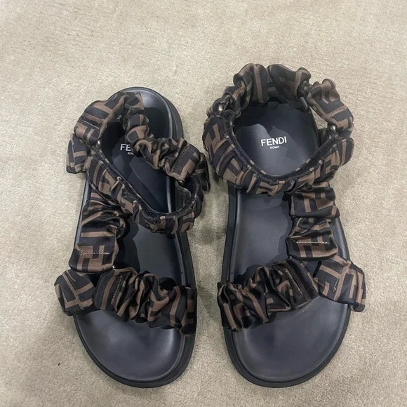 Fendi Dad Sandal - Picture 2 of 3